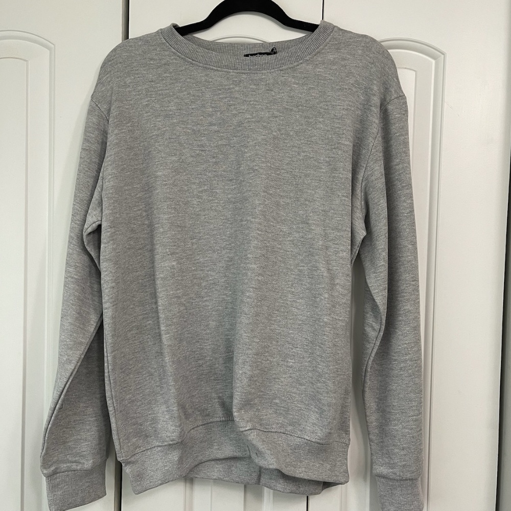 Boohoo Gray Oversized Sweatshirt- NWT